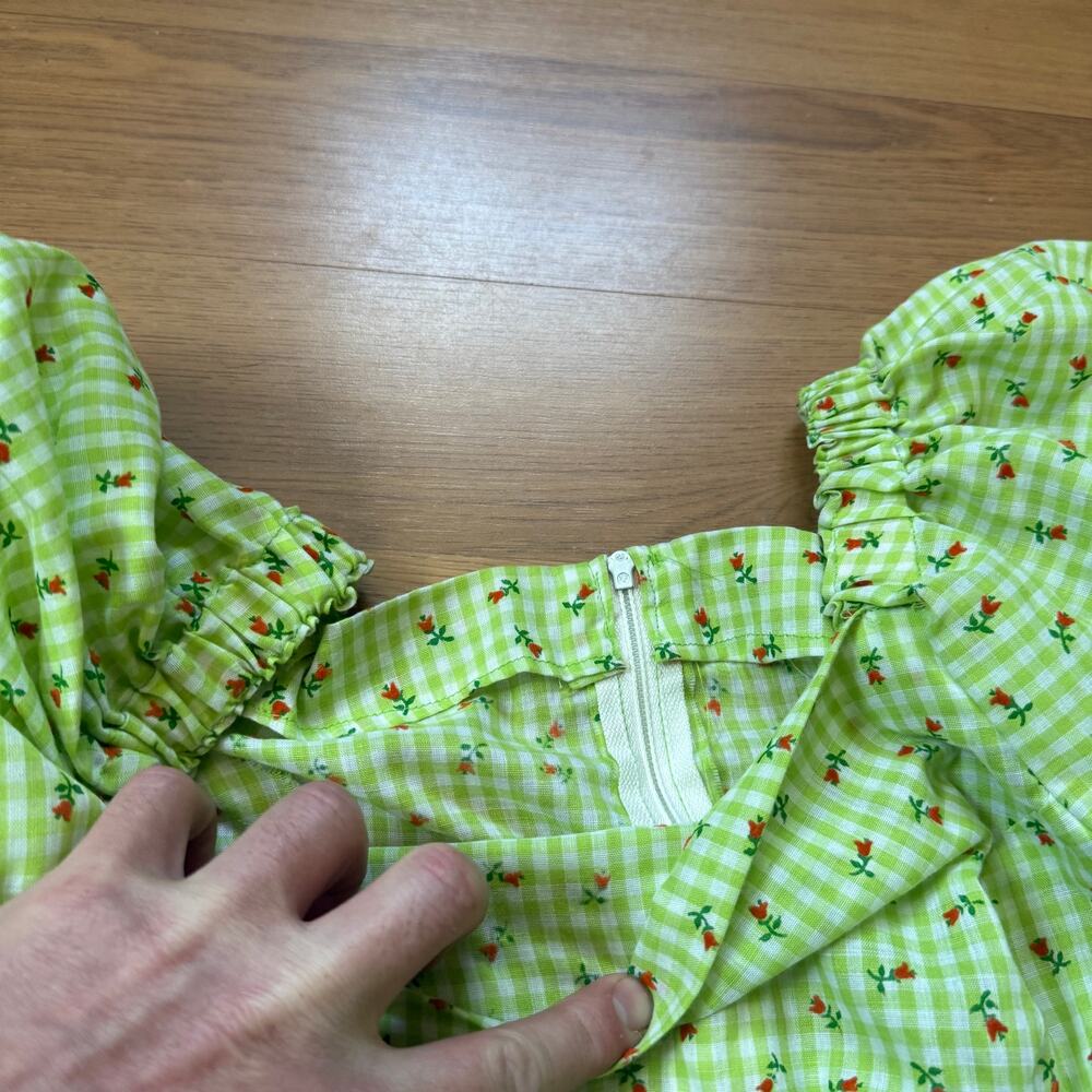 Women's Vintage 1970's Handmade Green Roses Floral Ruffle Puff Sleeve Dress Sz M - Picture 5 of 10